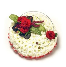 PP1 CHRYSANTHEMUM BASE POSY PAD   RIBBON EDGE